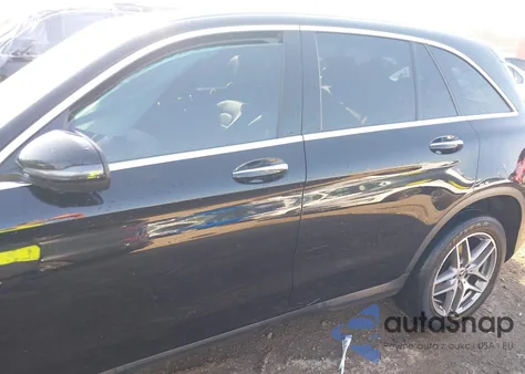 2019 Mercedes-Benz Glc 300 4Matic z USA, uszkodzony, nr VIN WDC0G4KB0KV174877